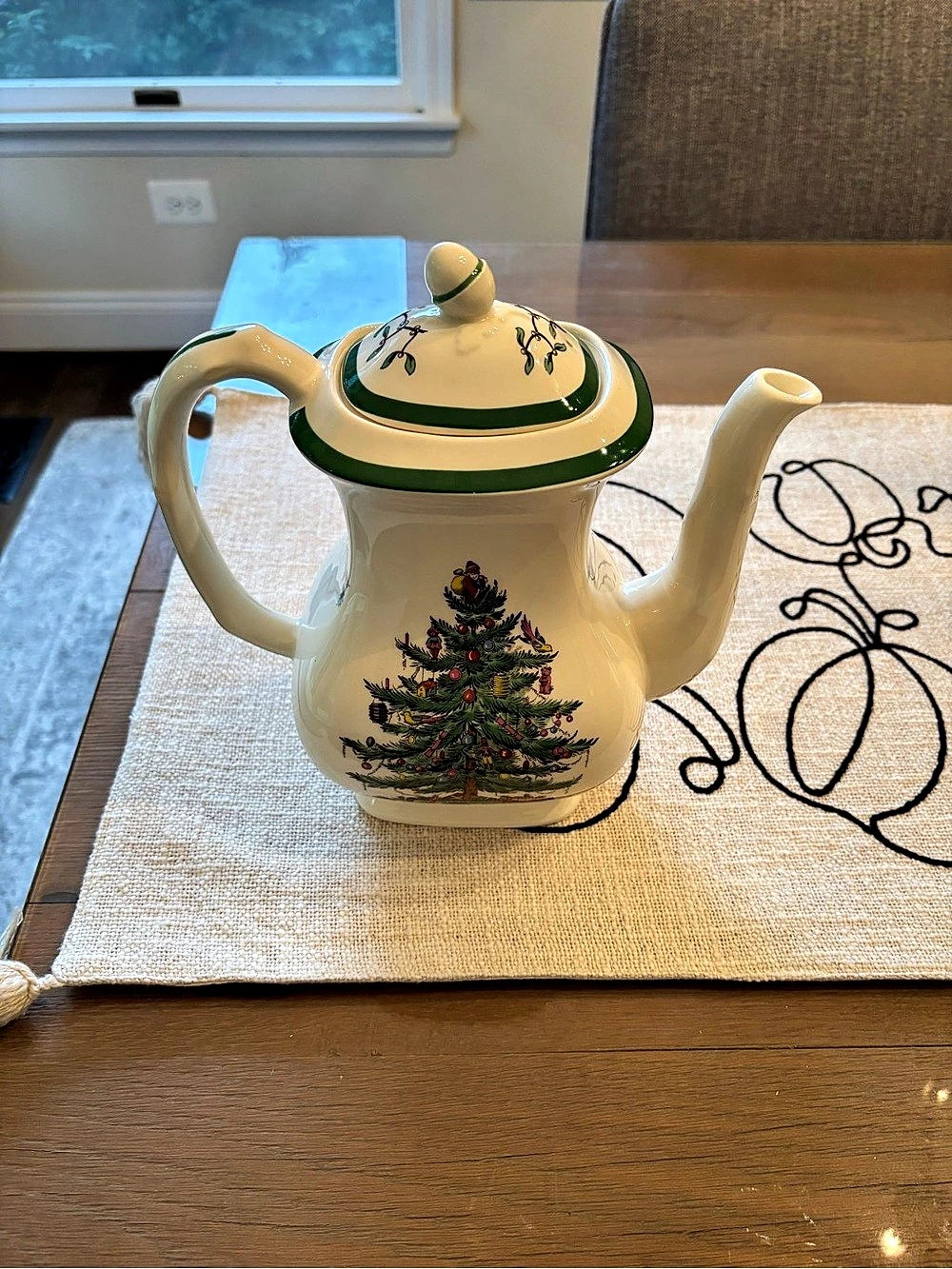 Spode Christmas Tree Teapot Green & Cream